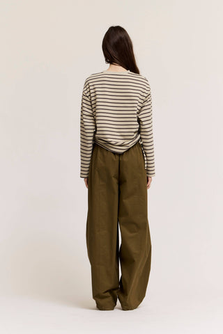 51019 - BARREL LEG PANTS