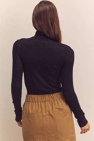 Wool Blend Lightweight Turtleneck Sweater