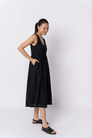 Black front tie-up dress