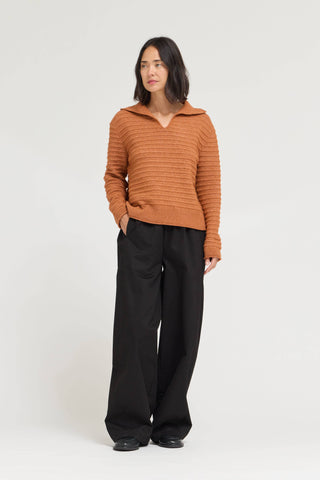 51019 - BARREL LEG PANTS