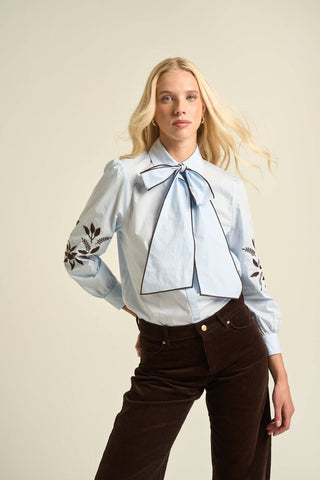 Lily Blouse Light Blue