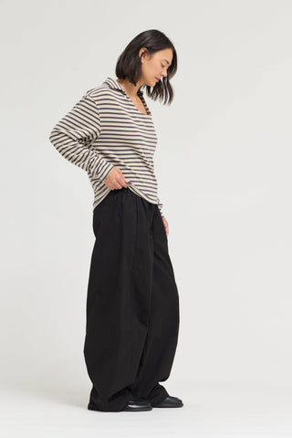 51019 - BARREL LEG PANTS