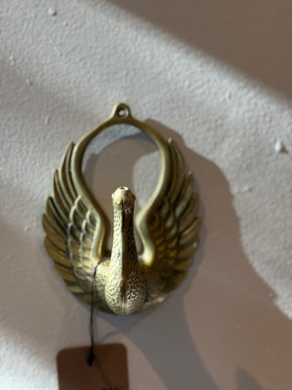 The Hinoki:REE Brass Swan Wall Decor