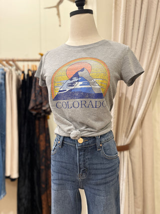 Hinoki:REE - Colorado Rainbow Mountain Vintage Graphic T-shirt