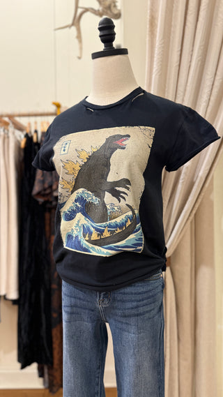 Hinoki:REE - Godzilla Vs. The Wave Vintage Graphic T-shirt