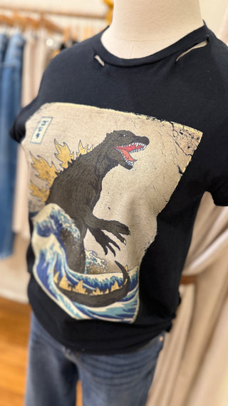 Hinoki:REE - Godzilla Vs. The Wave Vintage Graphic T-shirt