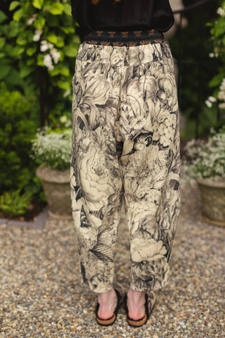 Honey & The Moon Linen Crop Artist Pant w/ Boho Floral Print