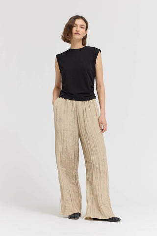 Twist Detail Sleeveless Top
