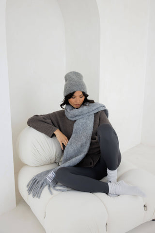 The Alpaca Beanie - Blizzard Grey