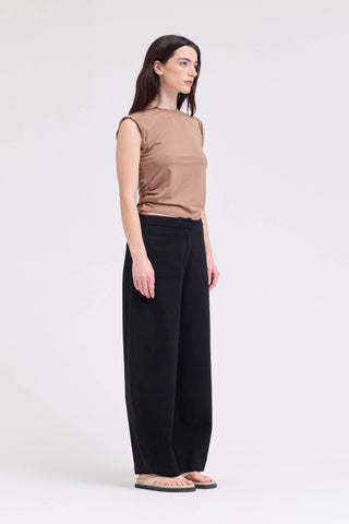 Twist Detail Sleeveless Top